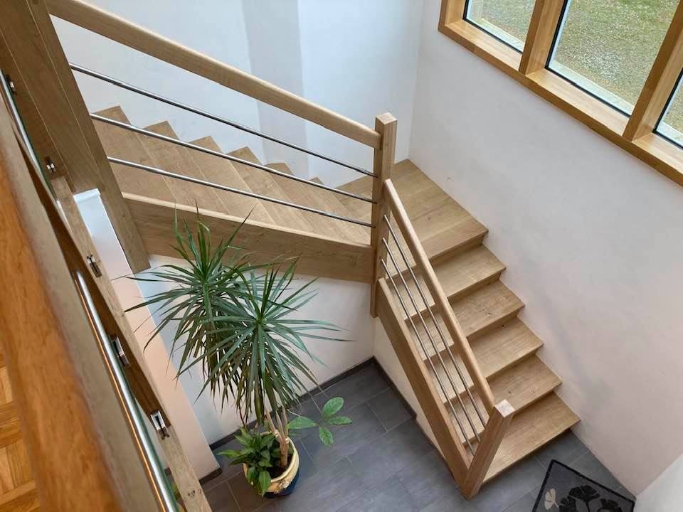 Escaliers sur-mesure : design, confort et sécurité